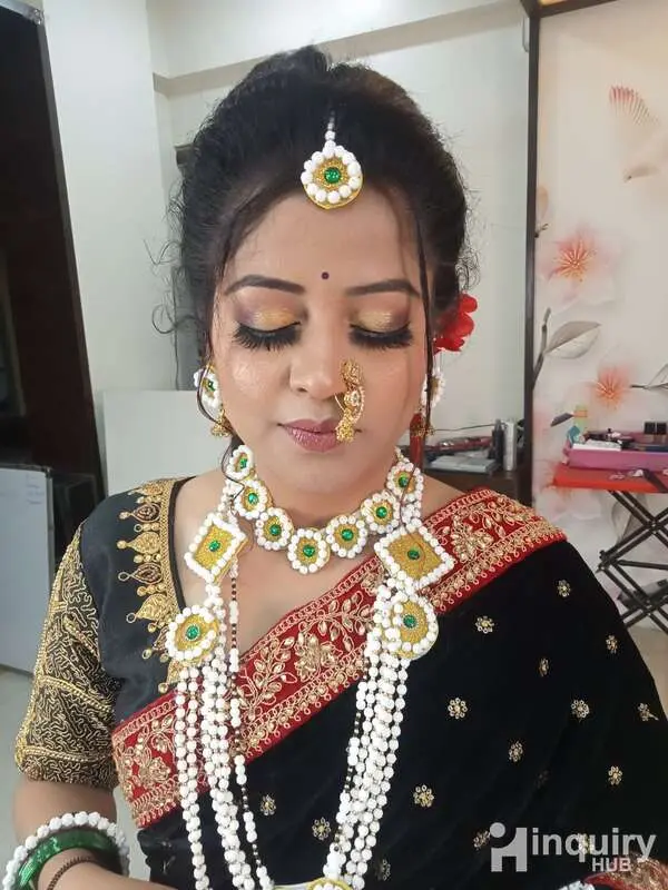 Golden Beauty Parlour