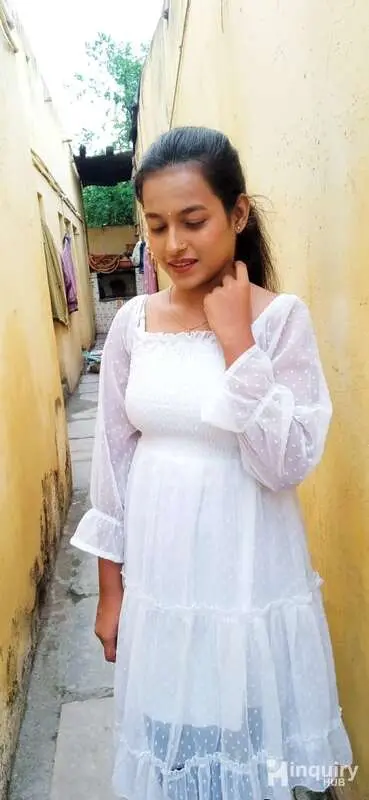 Anjali Mekaup Artist