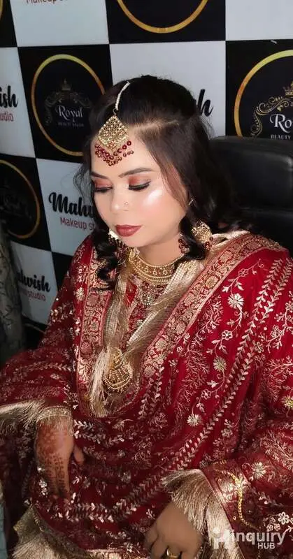 Mahvish Khan