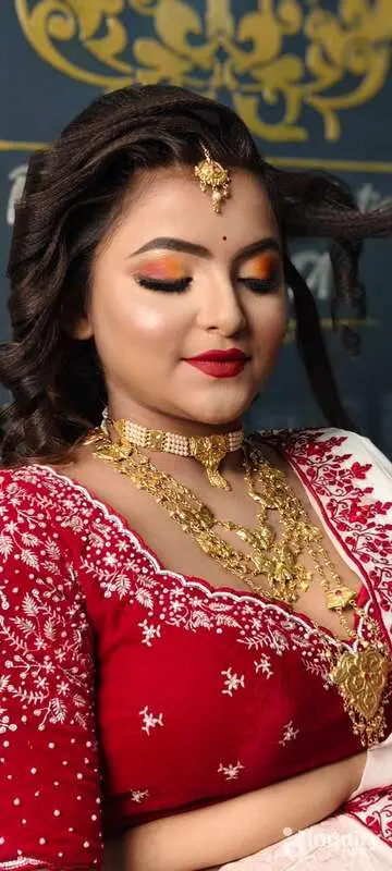 Shaina Khan