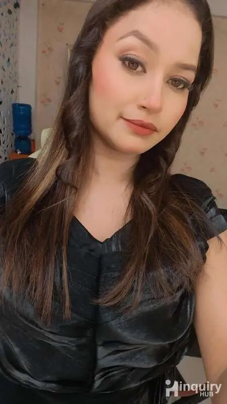 Prof  Makeup Artist