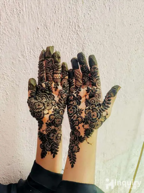 Hiba Mehendi Artist