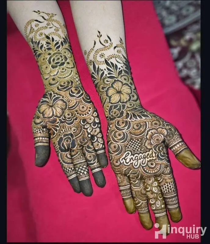 Farha Mehndi Artist
