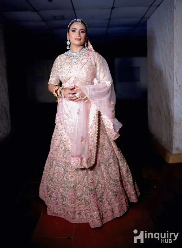 Enchanting Look By Jagu