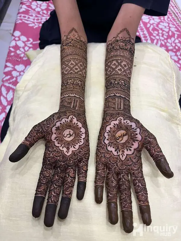 Arifa Mehndi Artist
