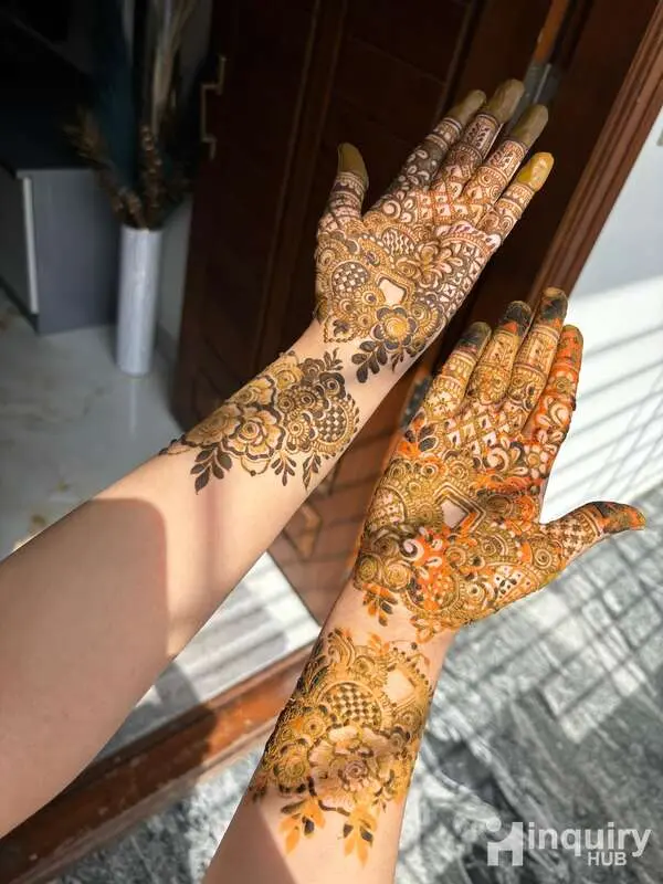 Arifa Mehndi Artist