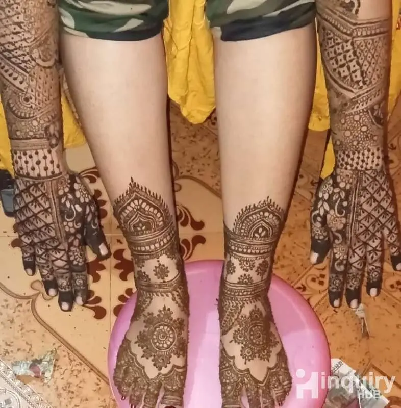 Heena Mehndi Artist