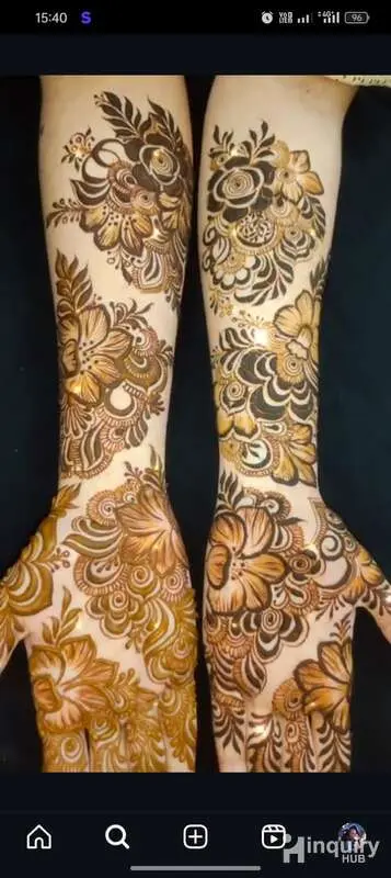 Mehndi Artist