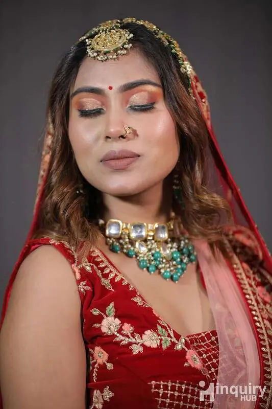Simrah Faisal Makeup Artist