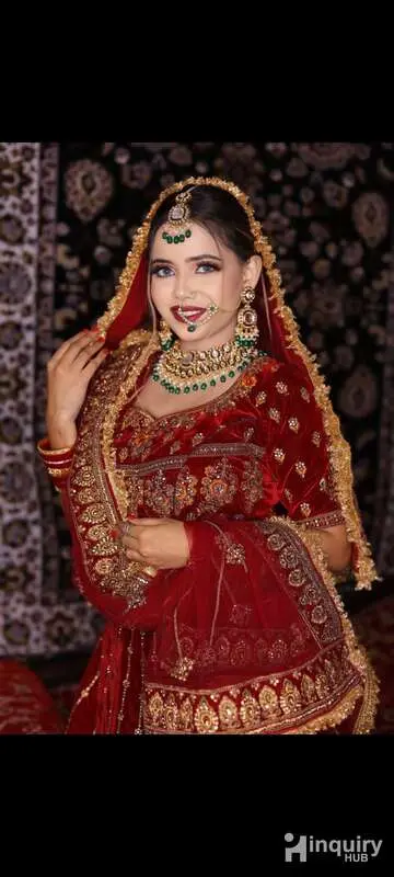 Mubashra Sheik  Maskeup Artist