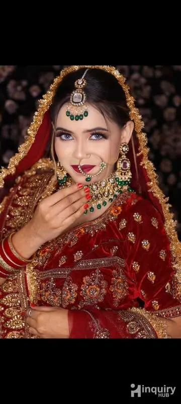 Mubashra Sheik  Maskeup Artist