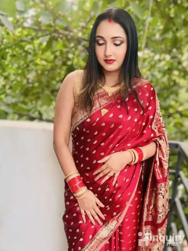 Komal Beauty Saloon