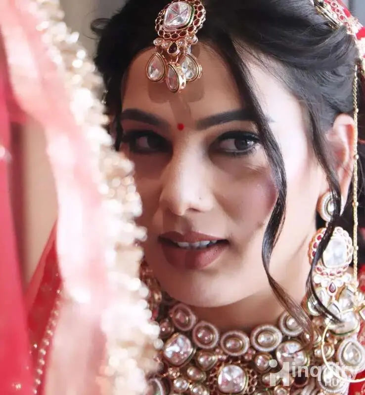 Roop Makeup Artist