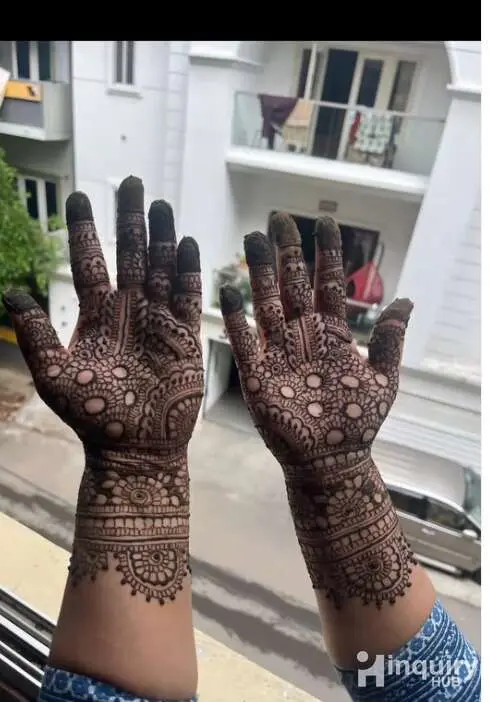 Harshiya Mehndi Artist