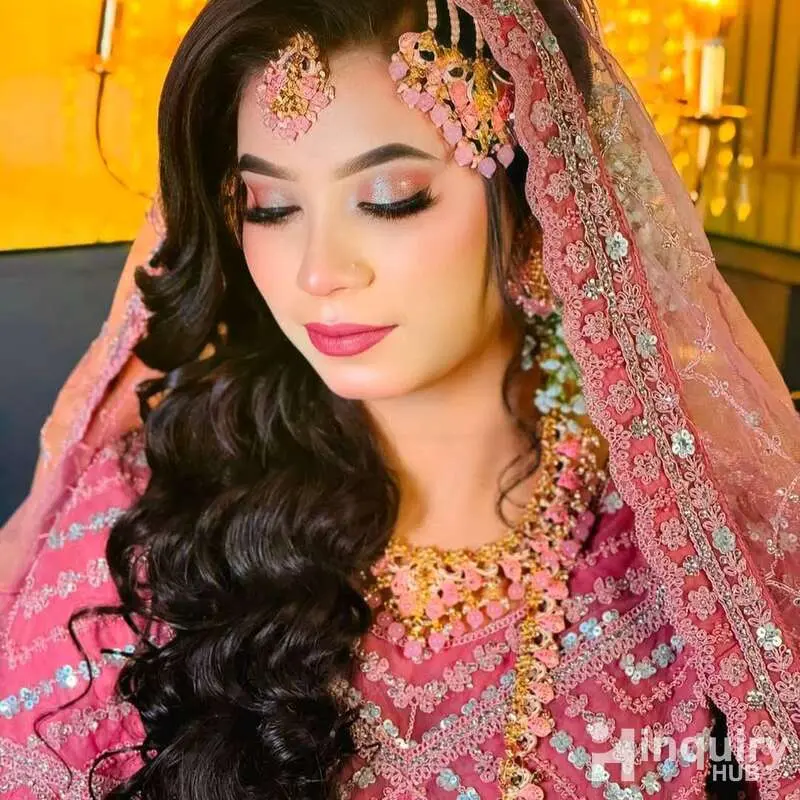 Az Makeup Artist