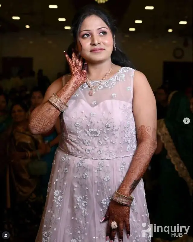 Divya Proffecianal Artist