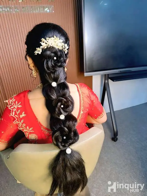 Makeovers By Pragathi