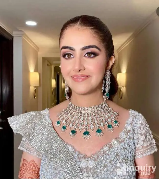 Riddhi Ohri Makeup Artist