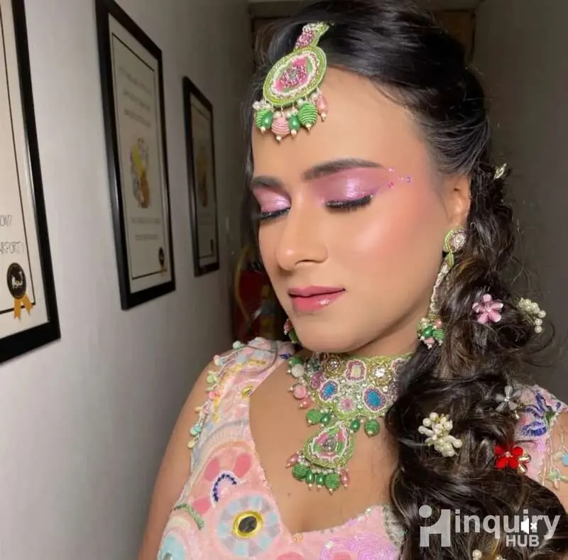 Riddhi Ohri Makeup Artist