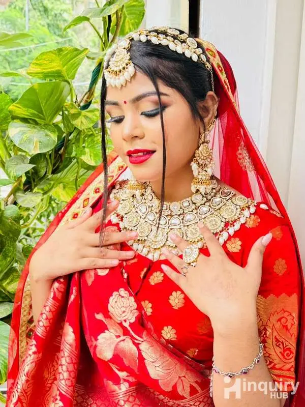 Mua Divya