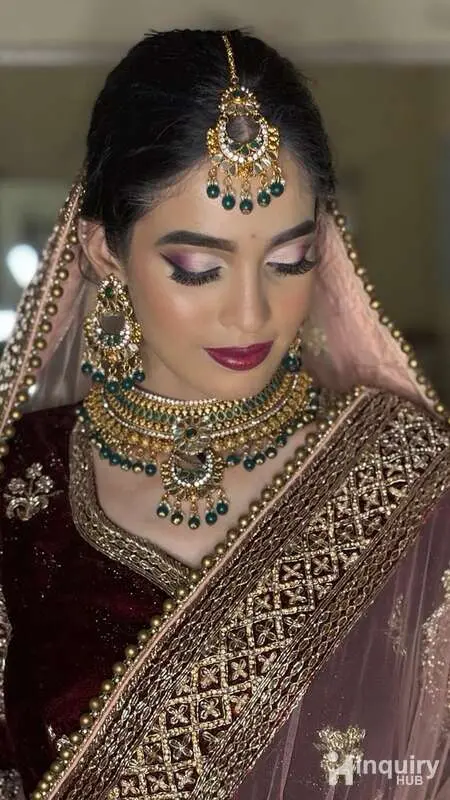 Mua Divya