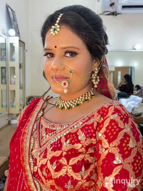 Mua Divya