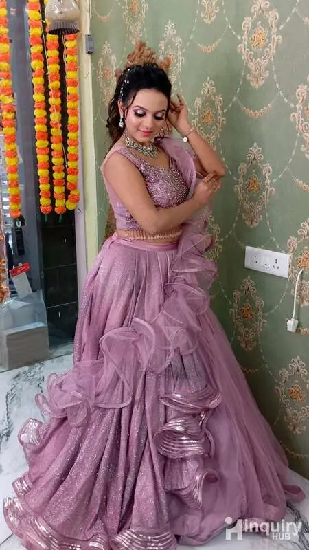 Roshani Nandanwar Makeup Artist