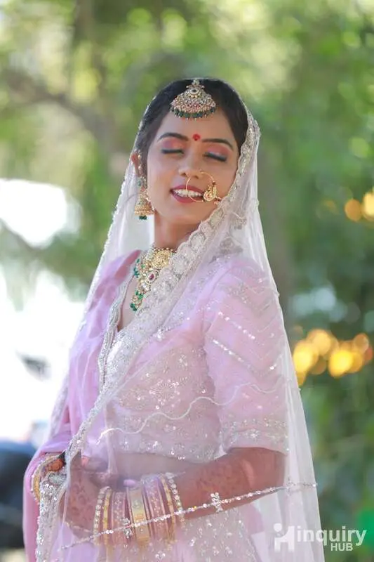 Glamour  Bridal Studio