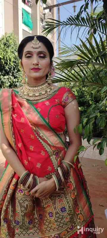 Mua Radhika
