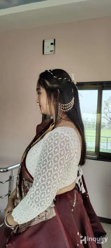 Mua Radhika