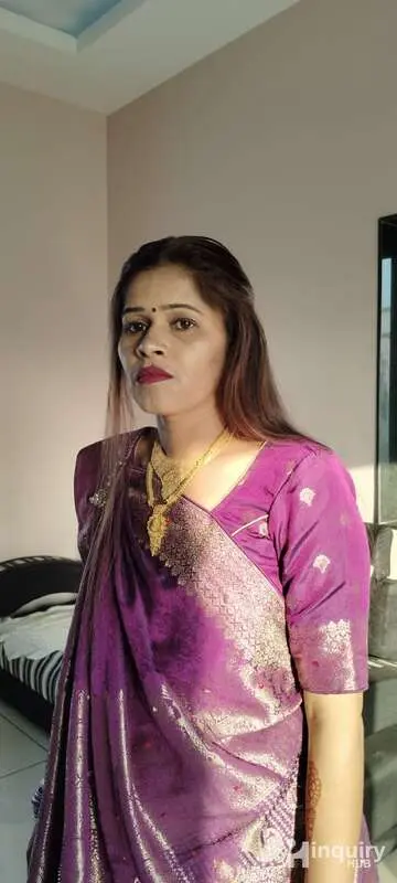 Mua Radhika