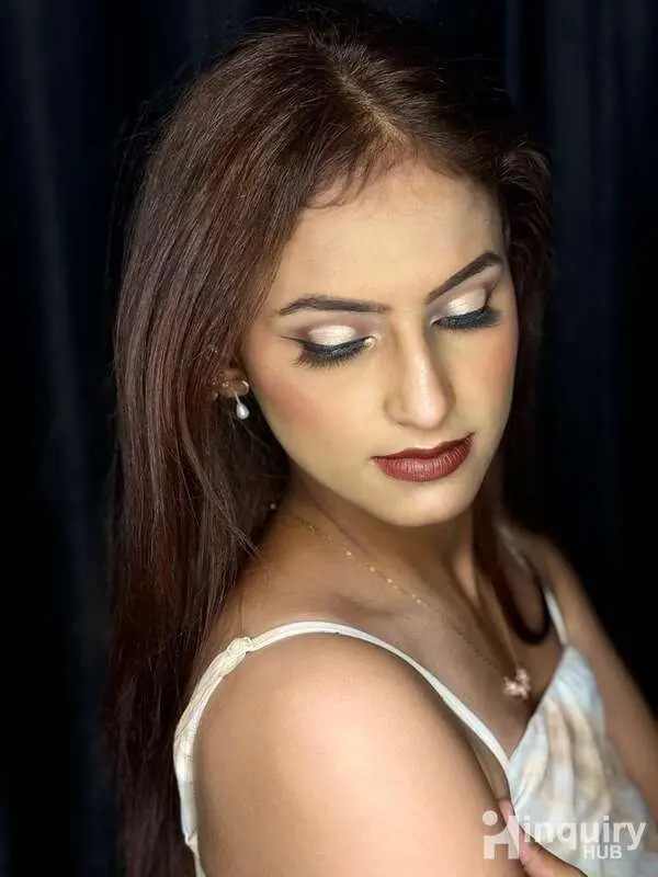 Professional Makeup Artist Vlcc