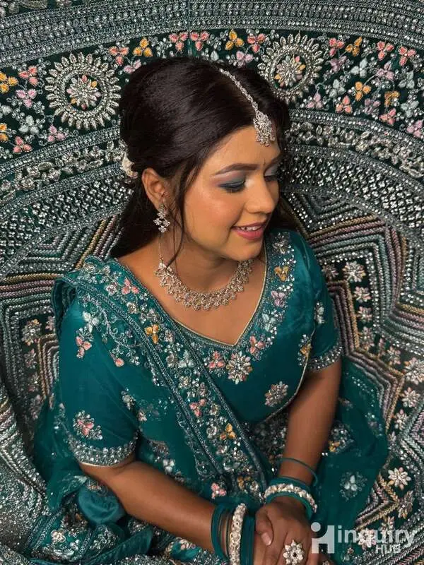 Professional Makeup Artist Vlcc