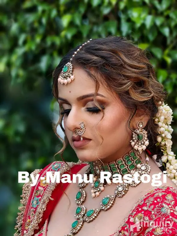 Manurastogi   Makeup Artist