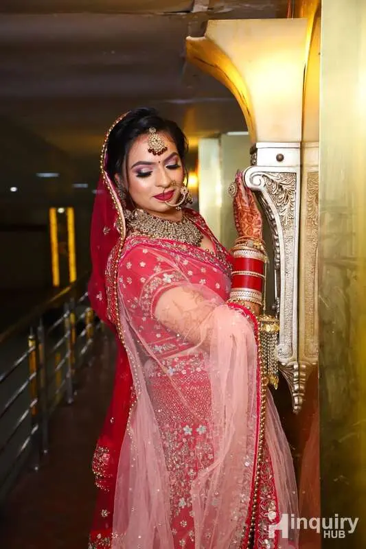Glamby Ayushi Ahluwalia
