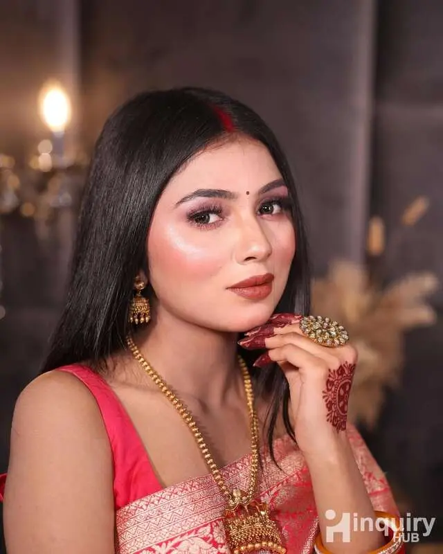 Glamby Ayushi Ahluwalia