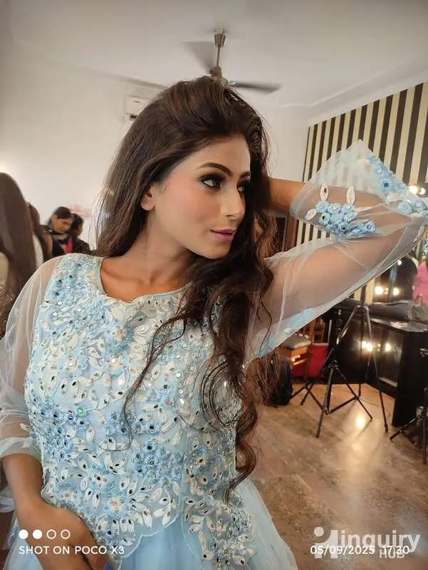 Neelam Mua