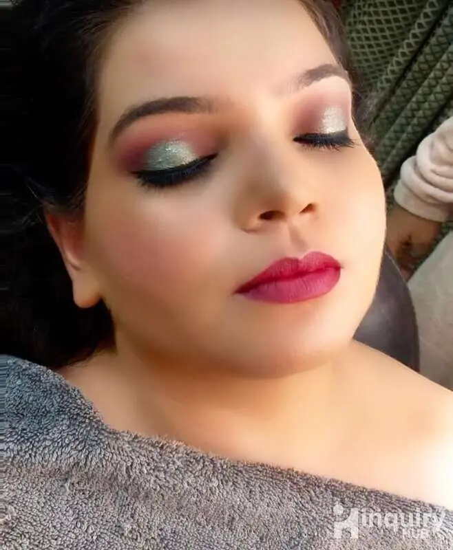 Makeup Artist Vanya