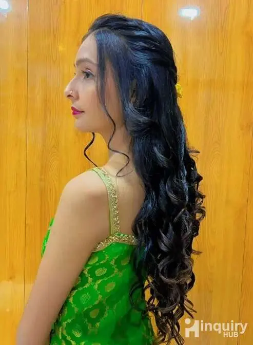 Juli Bridal Studio And Academy   Professional Mehndi Artist