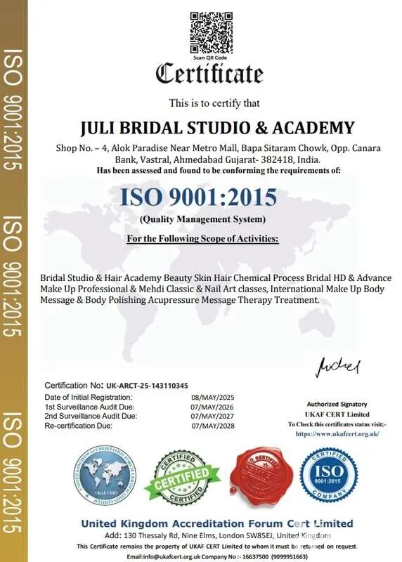 Juli Bridal Studio And Academy   Professional Mehndi Artist