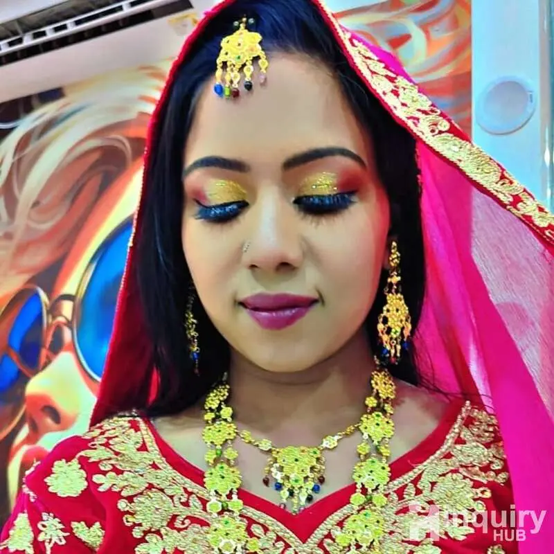 Vajeeha Makeup Artist