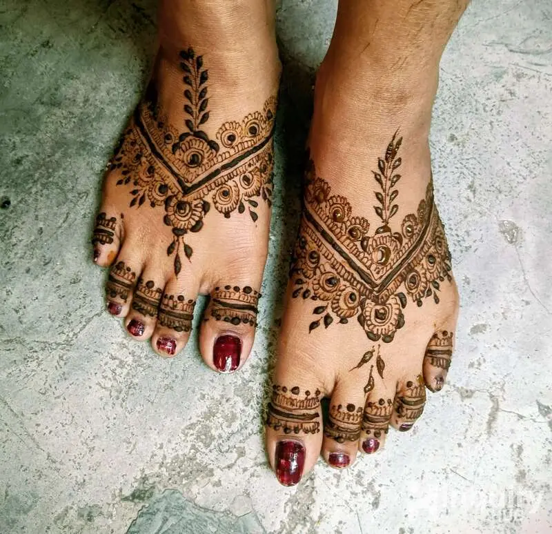 Makeup Artist And Mehandi Artist  Komal