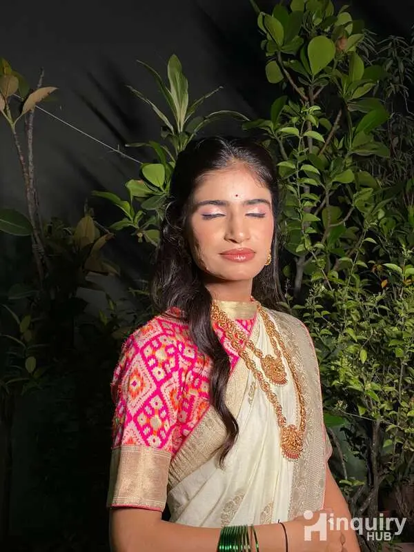 Anjali S Signature Glow