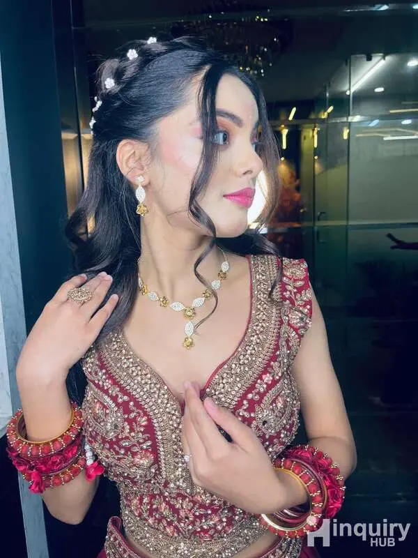 Deksha Makeup Artist