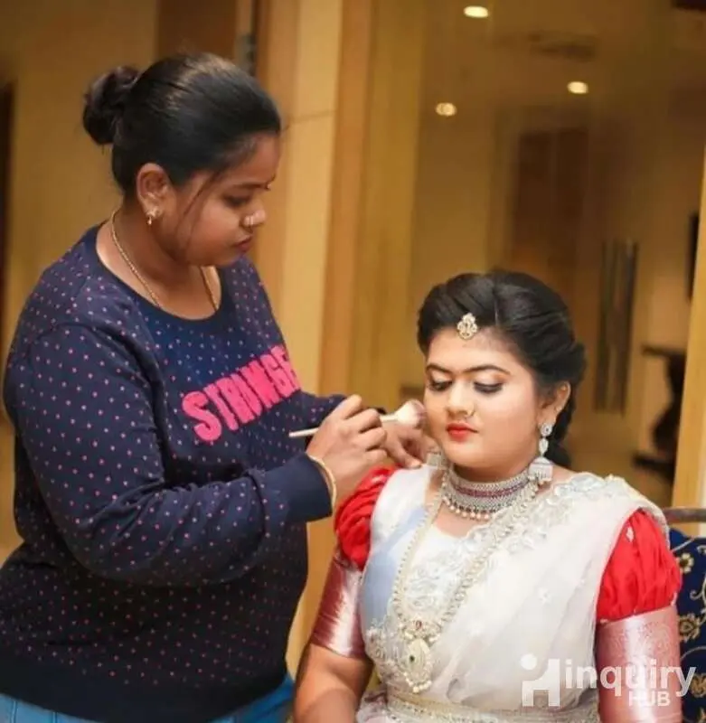 Swapna Makeover09