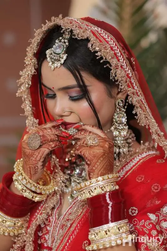 Ansh Mahi Makeup Artist