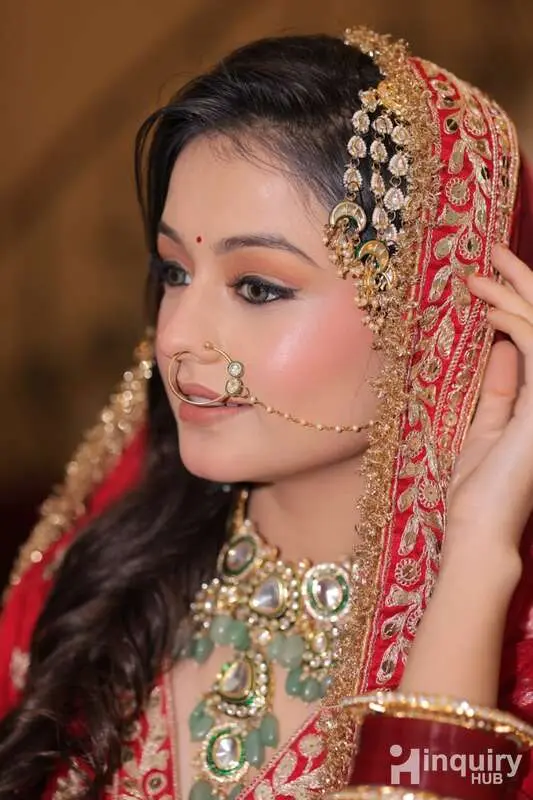 Seema  Mekup Artist