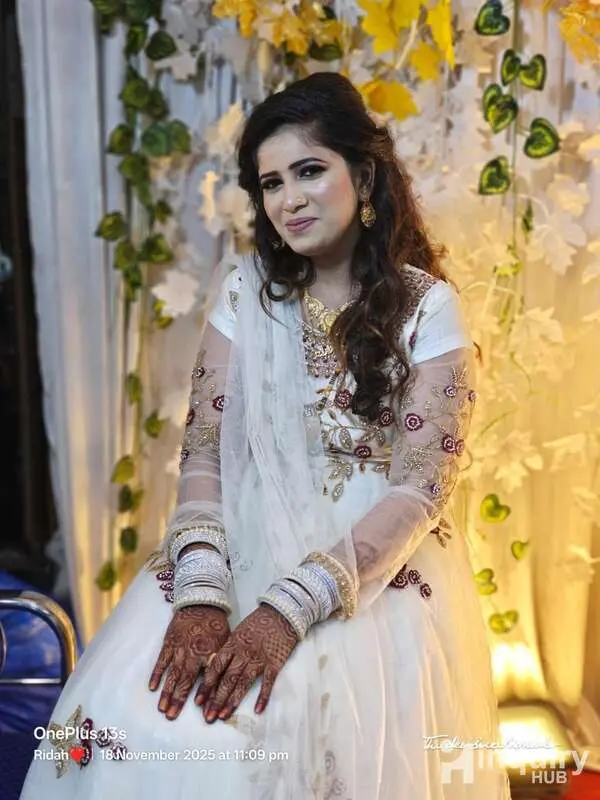Zunaira Khan
