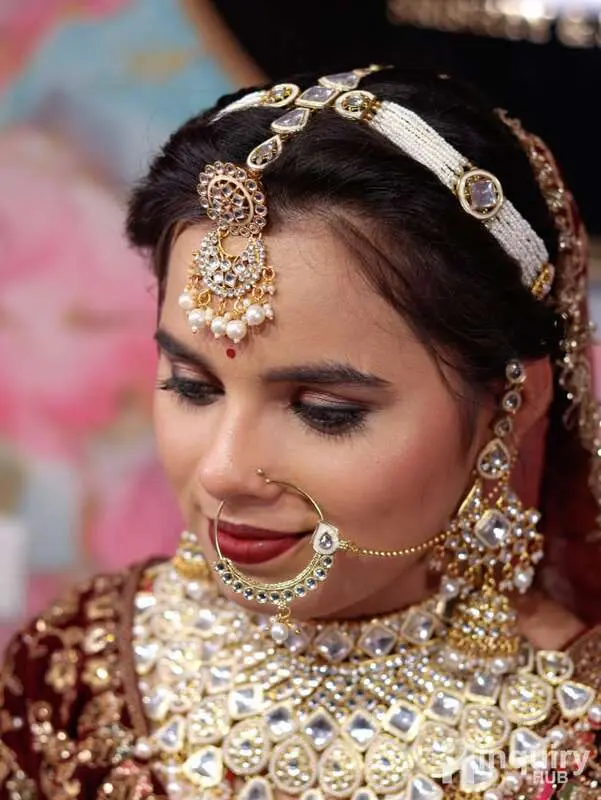 Nahid Makeup Artist