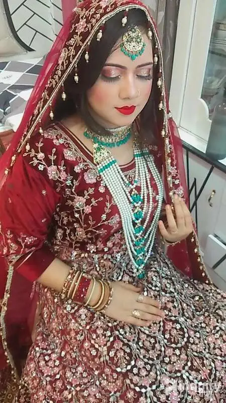 Saniya Makeover's